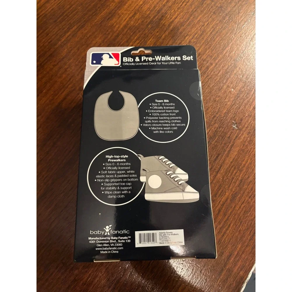 MLB Atlanta Braves Baby Fanatic Bib and Pre-Walkers Shoe Set 0-6 Months NEW